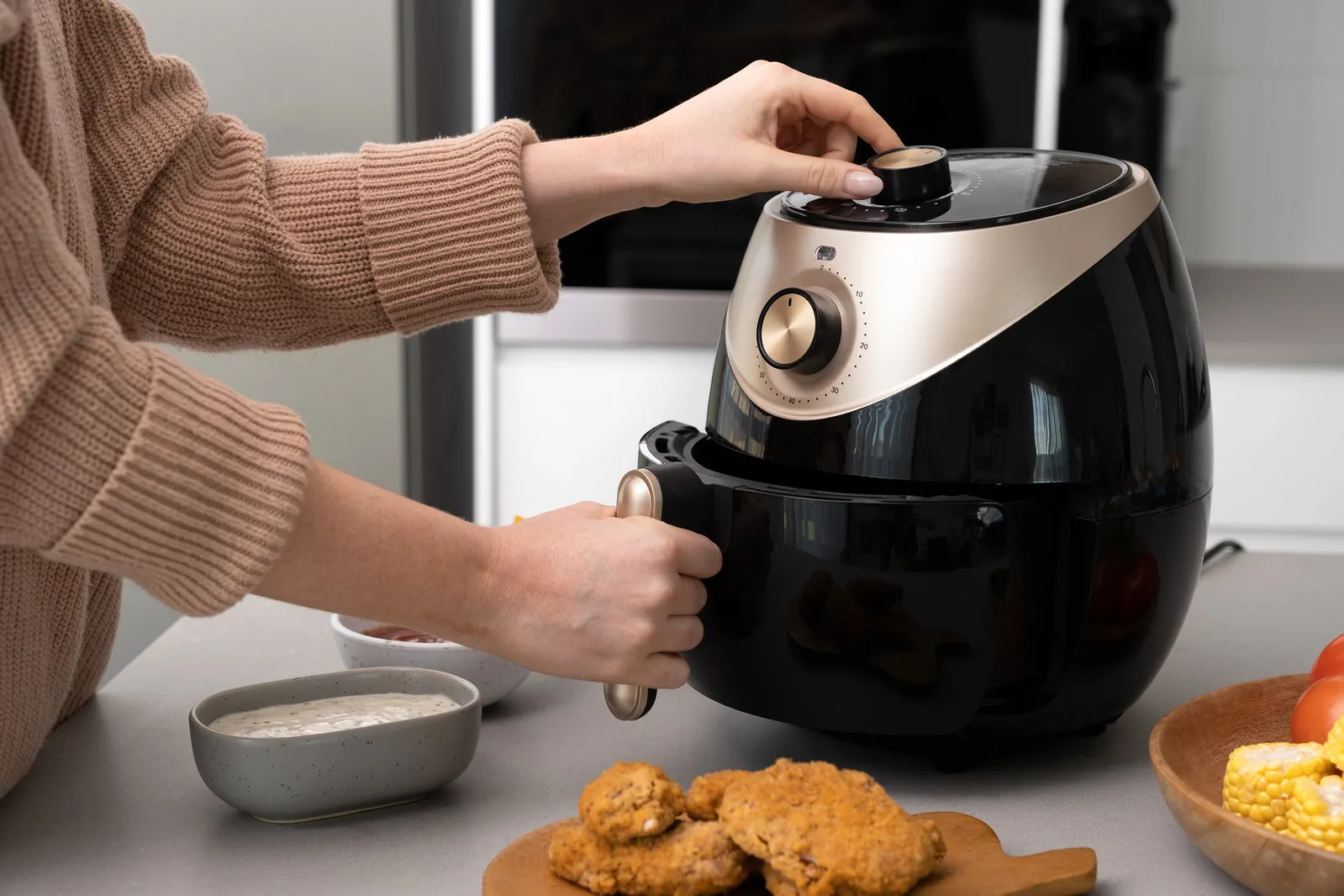 3.5L Air Fryer Cooking Oven | Black/Gold | With Timer | Efficient & Stylish