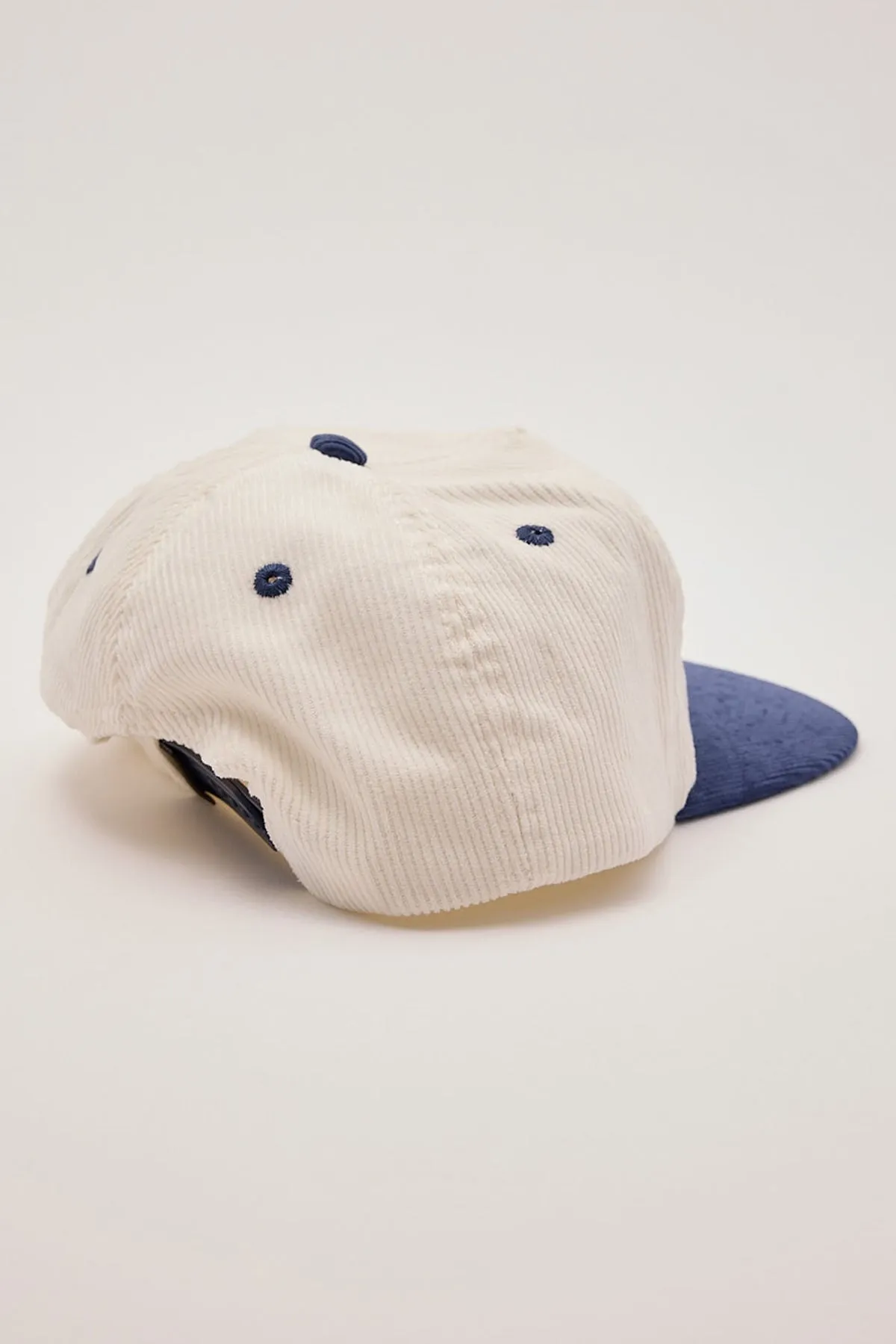 Barney Cools Tins Cap White/Slate