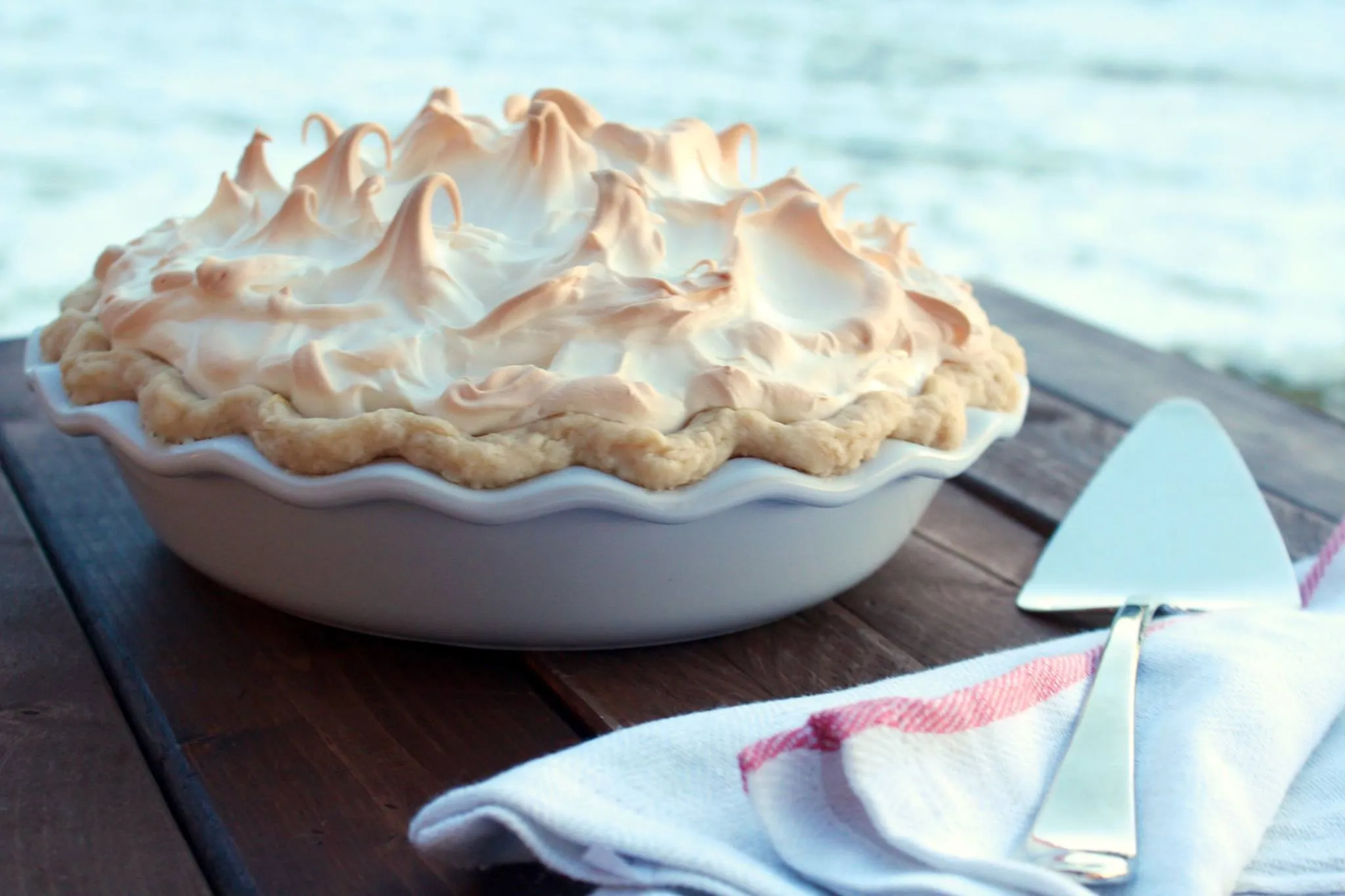 Emile Henry Ovenware Pie Dish – 1.5 QT