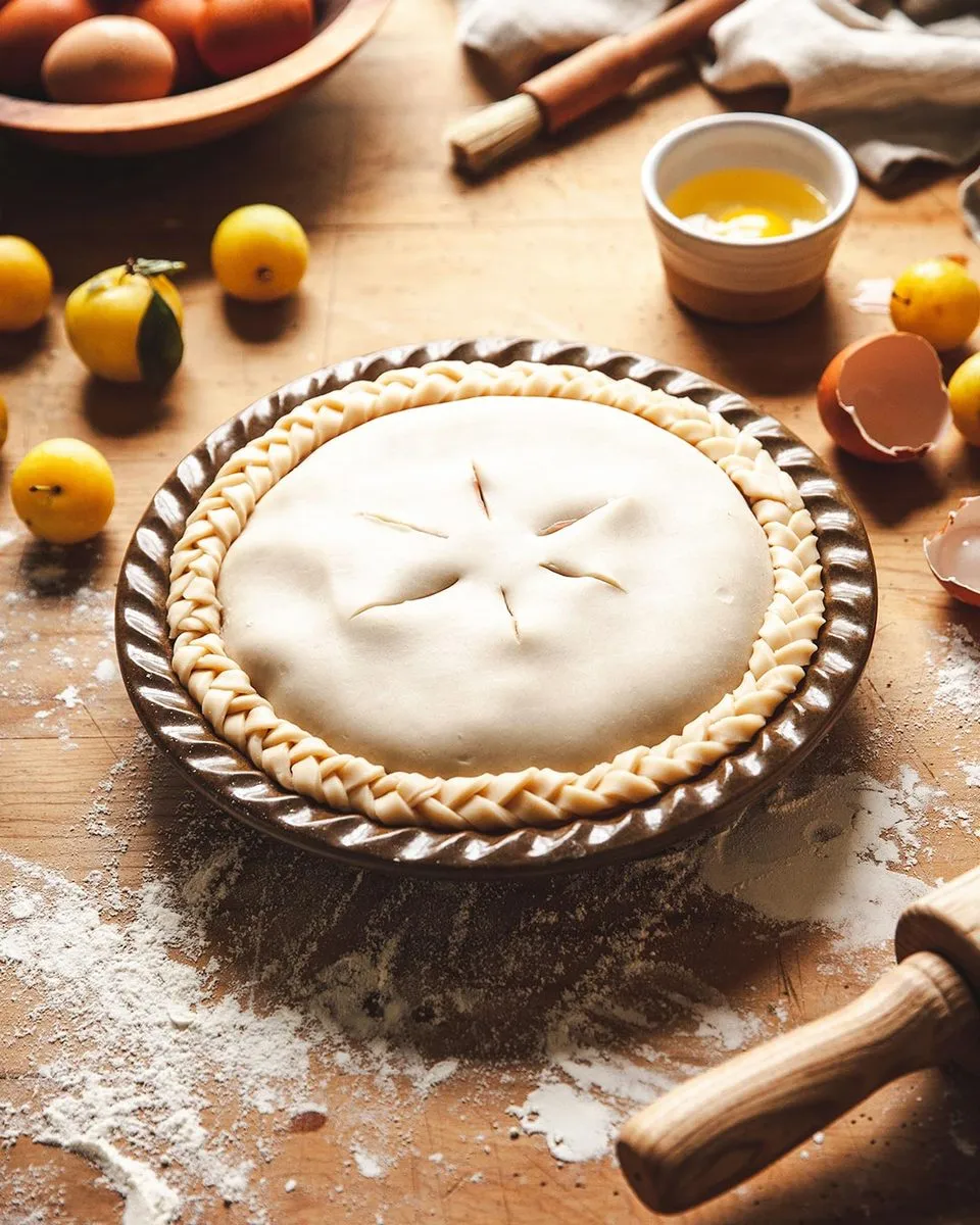 Farmhouse Pottery Agrarian Pie Dish