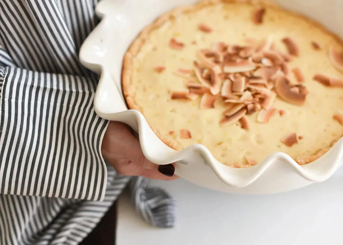 Signature White Ruffle Pie Dish